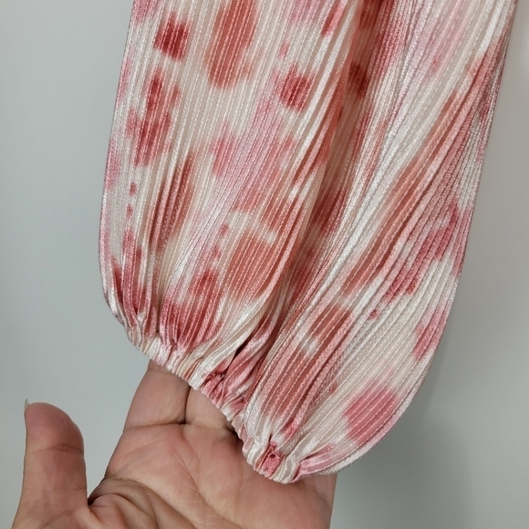 ASTR The Label Plisse Long Sleeve Tie Dye Bodysuit Size XS - Picture 4 of 9